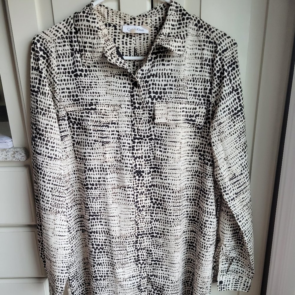 Calvin Klein Long Sleeve Dress (Small)